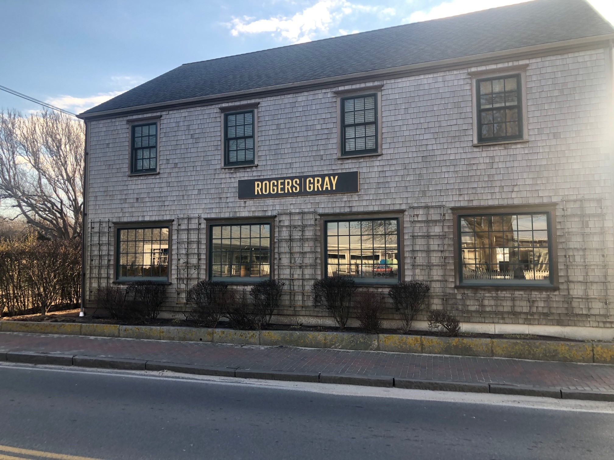 137A Orange Street - RogersGray -Building RogersGray_137AOrangeSt_Nantucket_insurance_agency_building